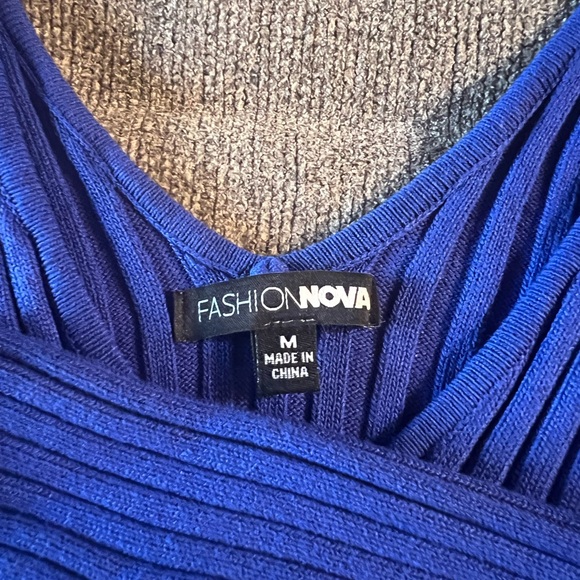 FASHION NOVA Blue ribbed sweater romper 🔵🔵🔵 - Picture 2 of 4
